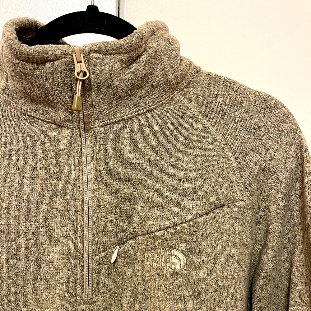 North Face Pullover 🤎